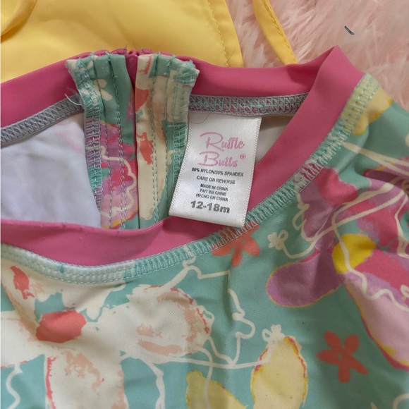 Ruffle butts 12-18 month swimsuit ๐ฉฑ and hat ๐ set - Picture 4 of 6